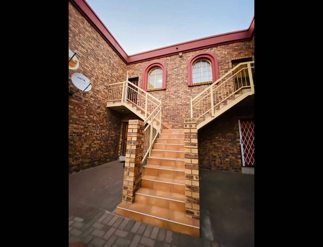 2 BEDROOM APARTMENT FOR SALE IN TRICHARDT